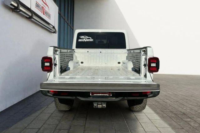 used 2021 Jeep Gladiator car, priced at $34,484