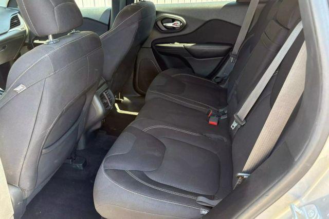 used 2015 Jeep Cherokee car, priced at $11,484