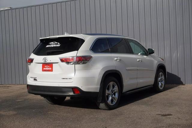 used 2014 Toyota Highlander car, priced at $19,484