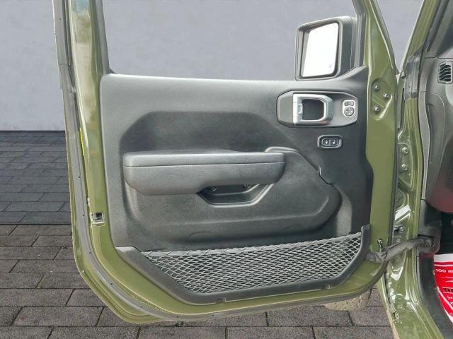 used 2022 Jeep Gladiator car, priced at $29,984