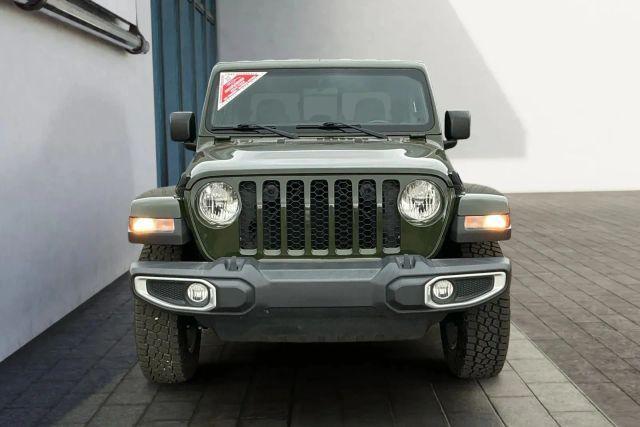 used 2022 Jeep Gladiator car, priced at $29,984
