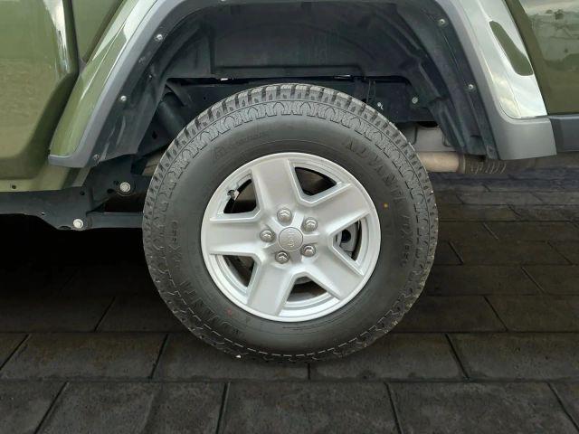 used 2022 Jeep Gladiator car, priced at $29,984