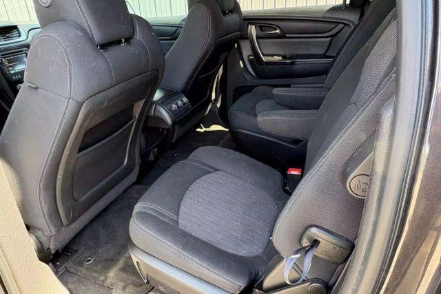 used 2015 Chevrolet Traverse car, priced at $9,984