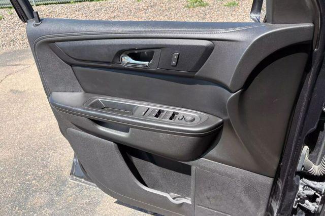 used 2015 Chevrolet Traverse car, priced at $9,984