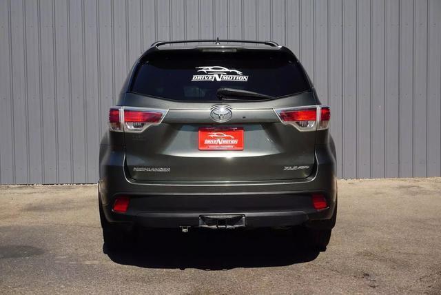 used 2015 Toyota Highlander car, priced at $16,984