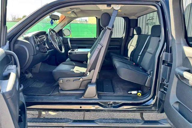 used 2013 Chevrolet Silverado 1500 car, priced at $15,984