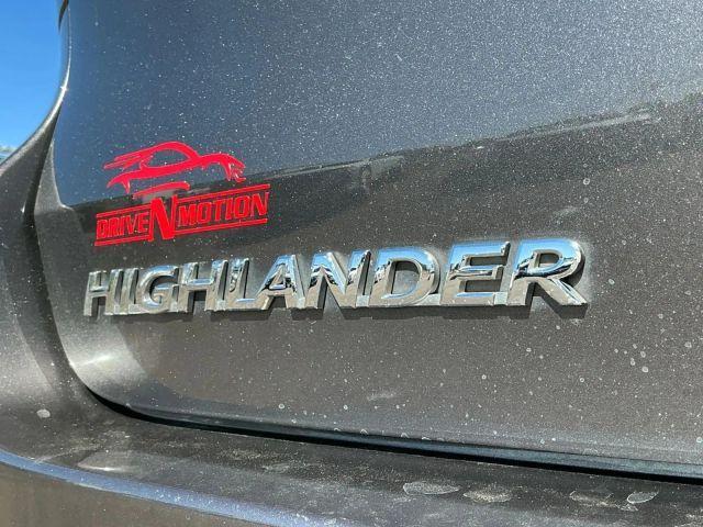 used 2018 Toyota Highlander car, priced at $22,471