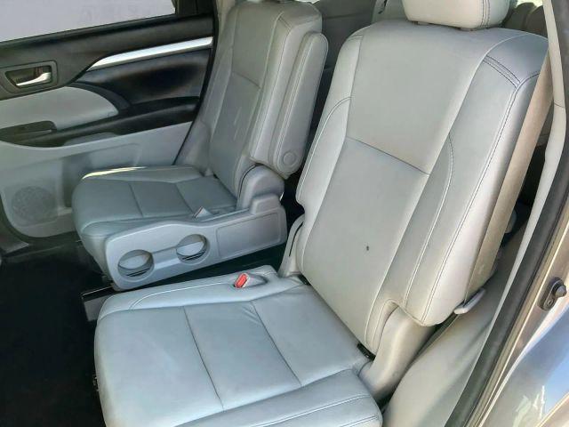 used 2018 Toyota Highlander car, priced at $22,471