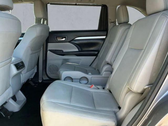 used 2018 Toyota Highlander car, priced at $22,471