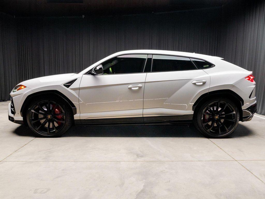 used 2021 Lamborghini Urus car, priced at $165,990