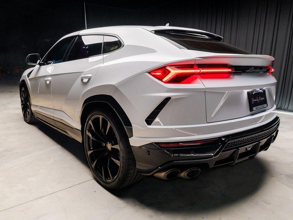 used 2021 Lamborghini Urus car, priced at $165,990