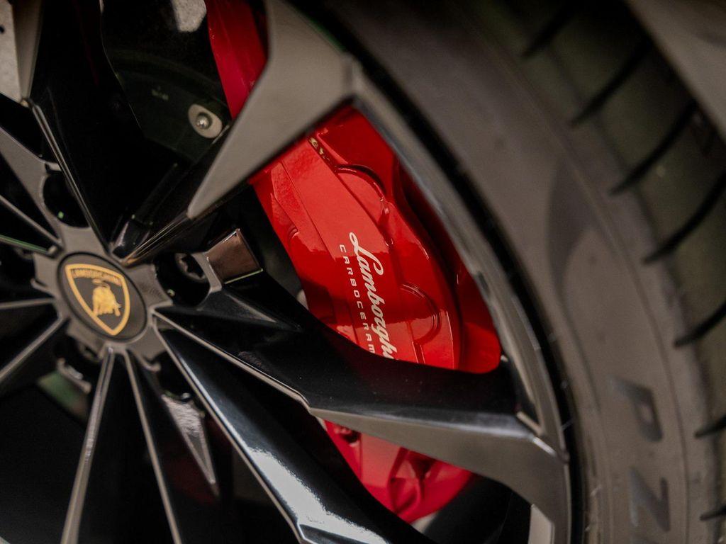 used 2021 Lamborghini Urus car, priced at $165,990