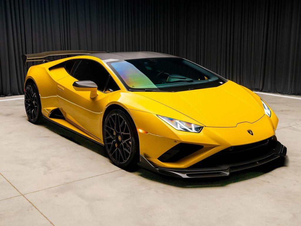 used 2022 Lamborghini Huracan EVO car, priced at $275,990