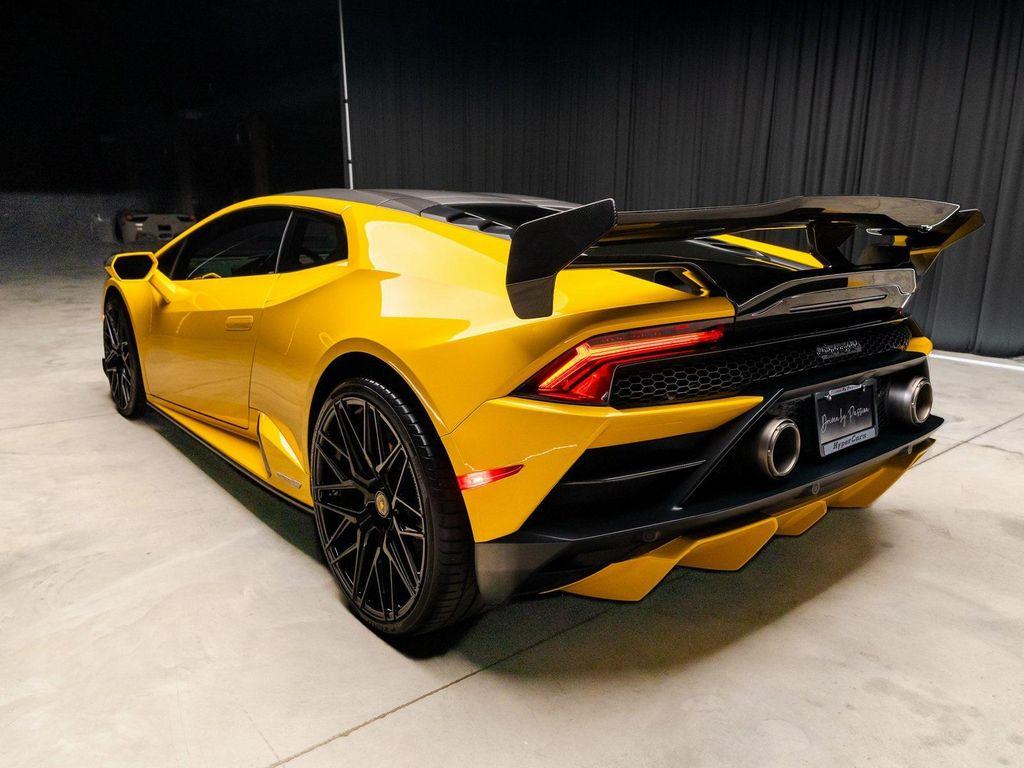 used 2022 Lamborghini Huracan EVO car, priced at $275,990