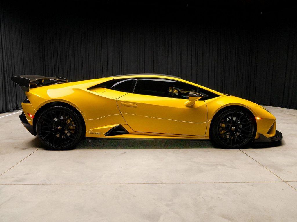 used 2022 Lamborghini Huracan EVO car, priced at $275,990