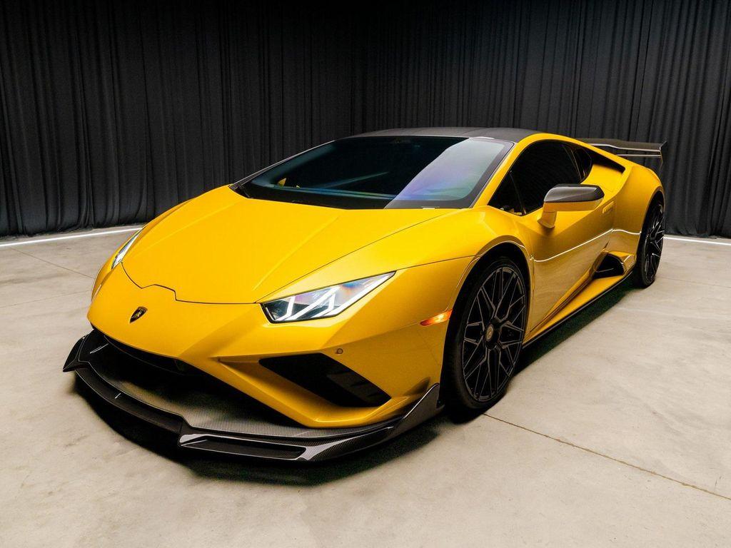 used 2022 Lamborghini Huracan EVO car, priced at $275,990