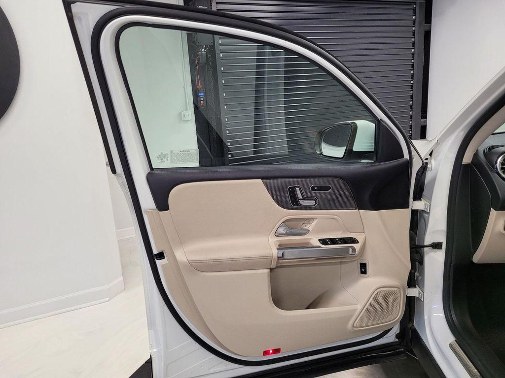used 2020 Mercedes-Benz GLB 250 car, priced at $25,590