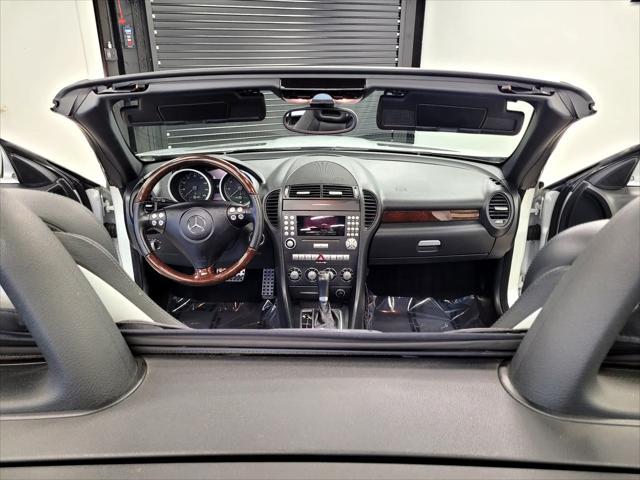 used 2007 Mercedes-Benz SLK-Class car, priced at $12,990