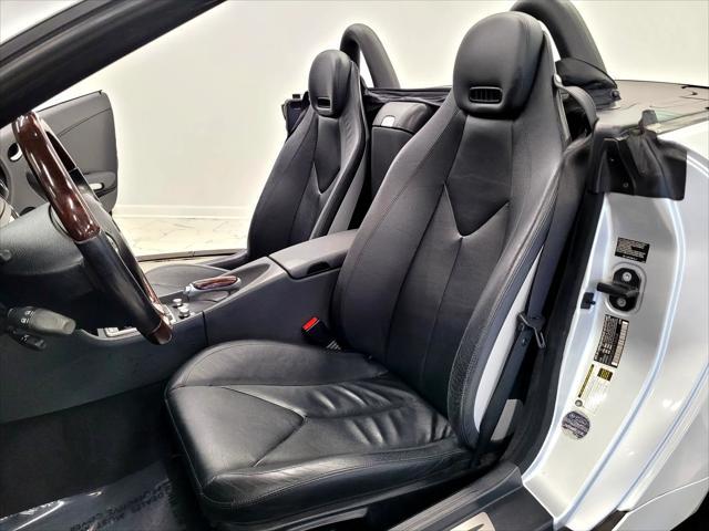 used 2007 Mercedes-Benz SLK-Class car, priced at $12,990