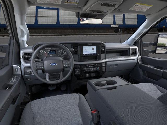 new 2025 Ford F-250 car