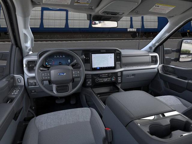 new 2025 Ford F-350 car