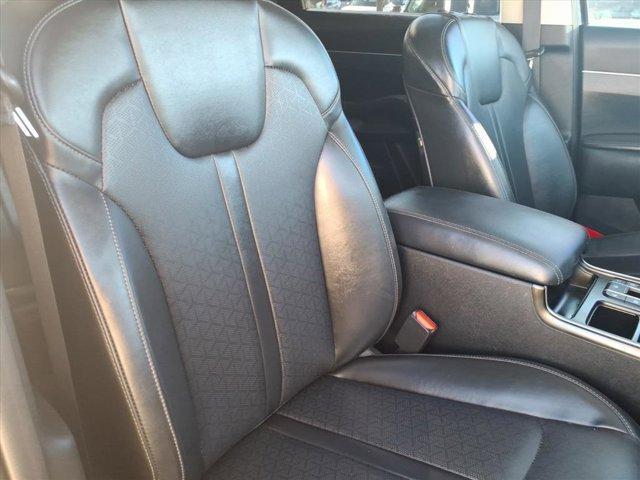 used 2021 Kia Sorento car, priced at $23,285