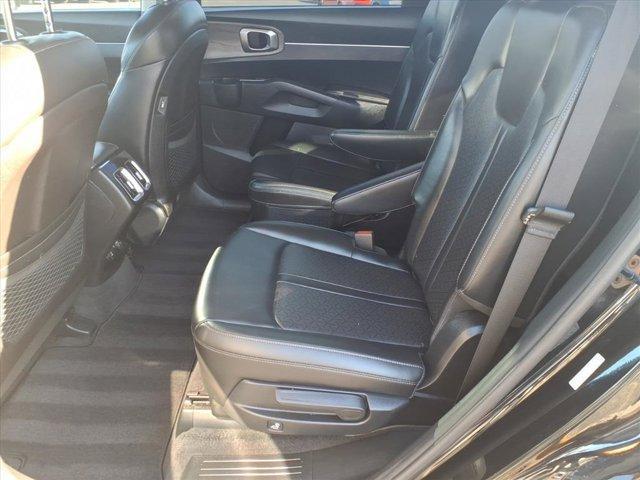used 2021 Kia Sorento car, priced at $23,285