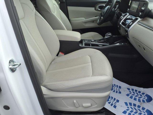 used 2023 Kia Sorento car, priced at $29,217