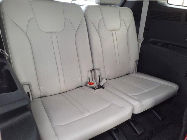 used 2023 Kia Sorento car, priced at $29,217