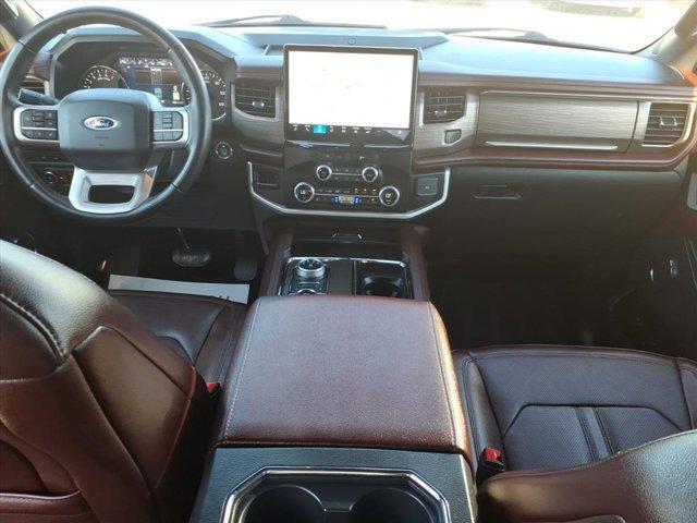 used 2024 Ford Expedition car, priced at $50,697