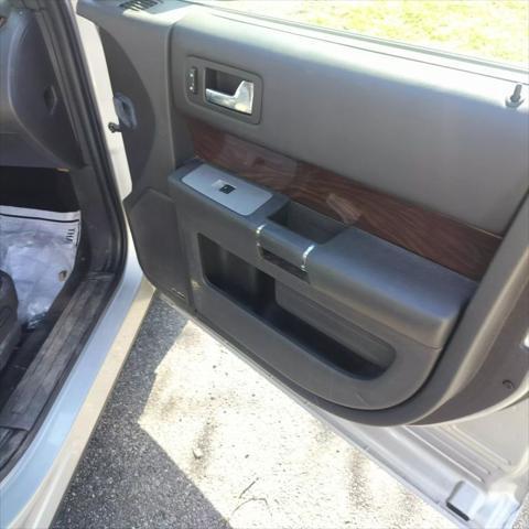 used 2012 Ford Flex car, priced at $7,999