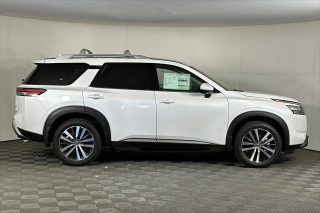 new 2025 Nissan Pathfinder car, priced at $49,943