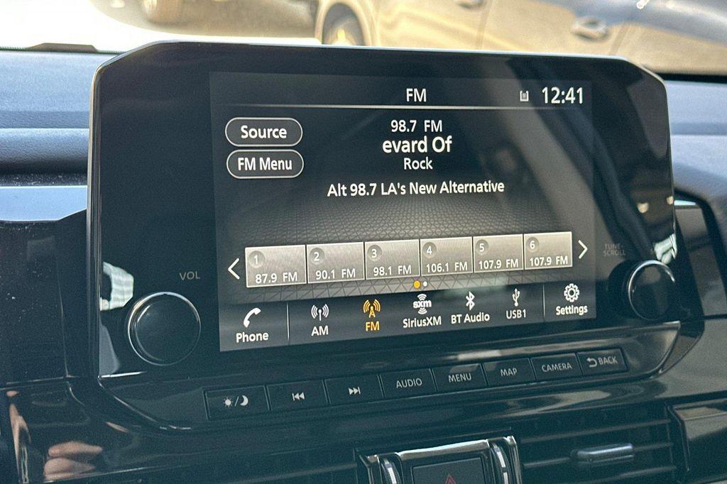 new 2025 Nissan Pathfinder car, priced at $37,121