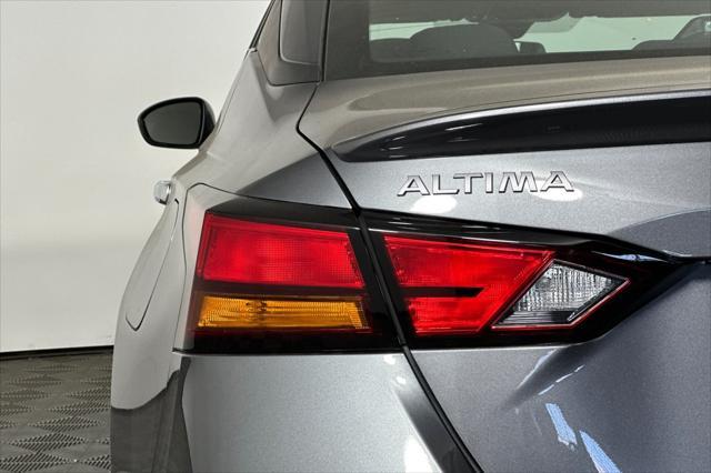 new 2025 Nissan Altima car