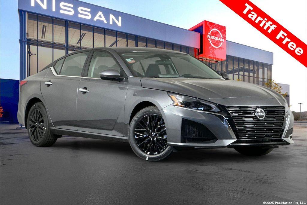 new 2025 Nissan Altima car