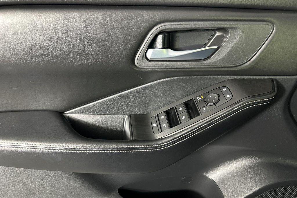 used 2024 Nissan Rogue car, priced at $21,487