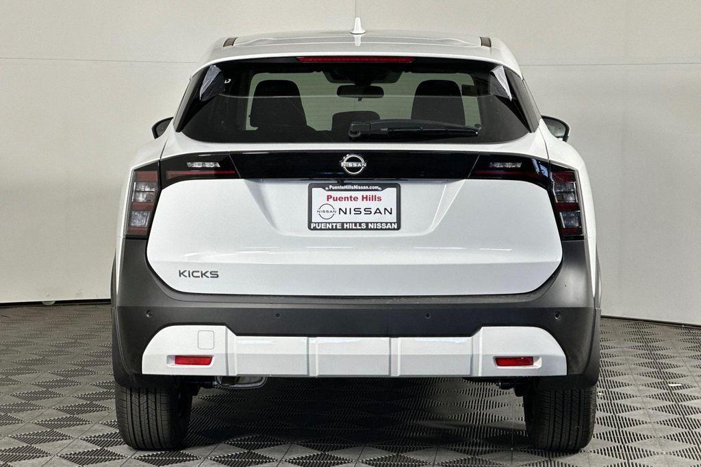 new 2025 Nissan Kicks car