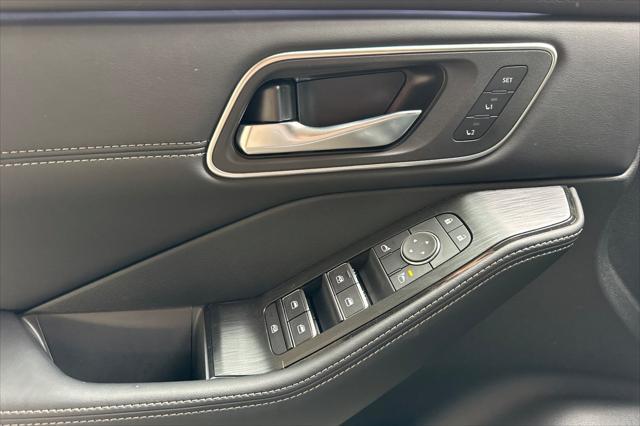 new 2025 Nissan Rogue car, priced at $39,562