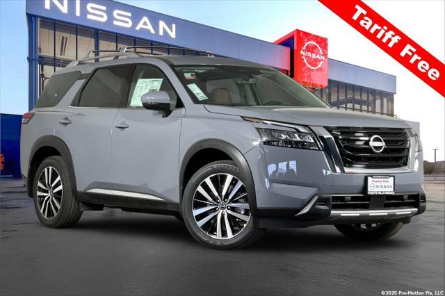 new 2025 Nissan Pathfinder car, priced at $48,985