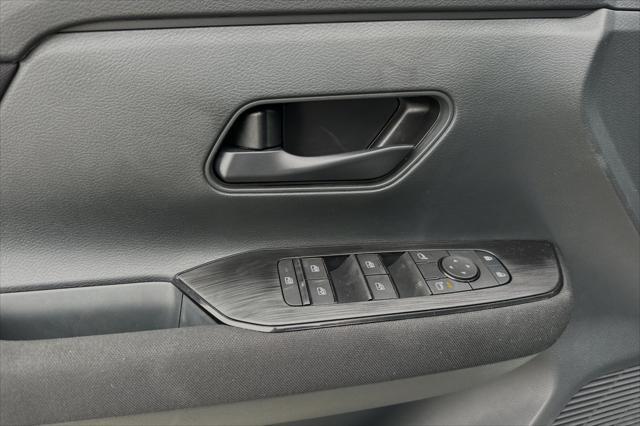 new 2025 Nissan Kicks car, priced at $25,180