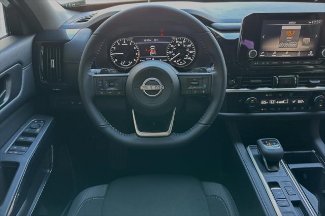 new 2025 Nissan Pathfinder car, priced at $38,484