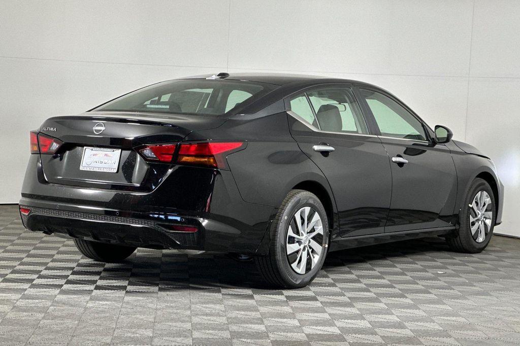 new 2025 Nissan Altima car, priced at $25,678