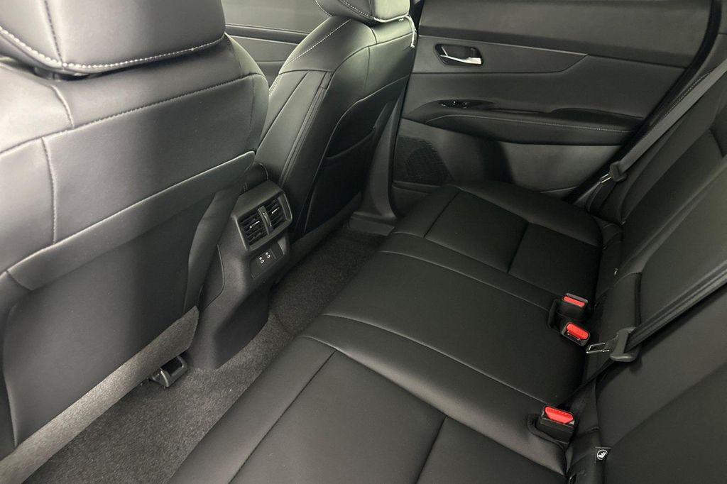 new 2025 Nissan Murano car, priced at $36,212