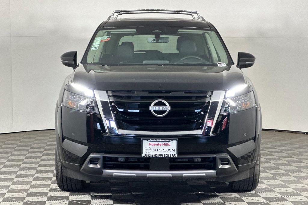 new 2025 Nissan Pathfinder car, priced at $48,728