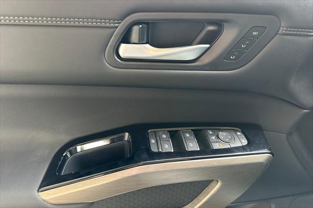 new 2025 Nissan Pathfinder car, priced at $49,011