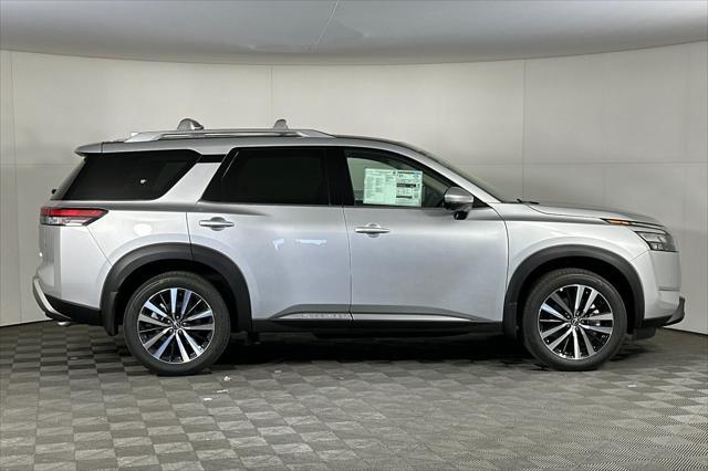 new 2025 Nissan Pathfinder car, priced at $49,011