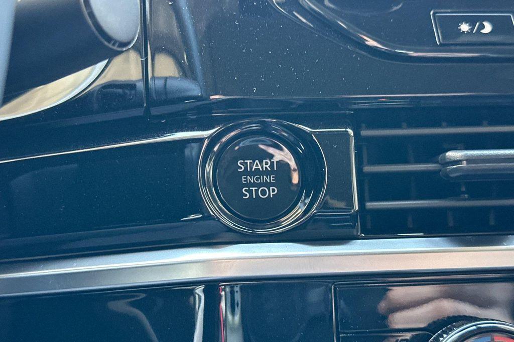 new 2025 Nissan Pathfinder car, priced at $37,444