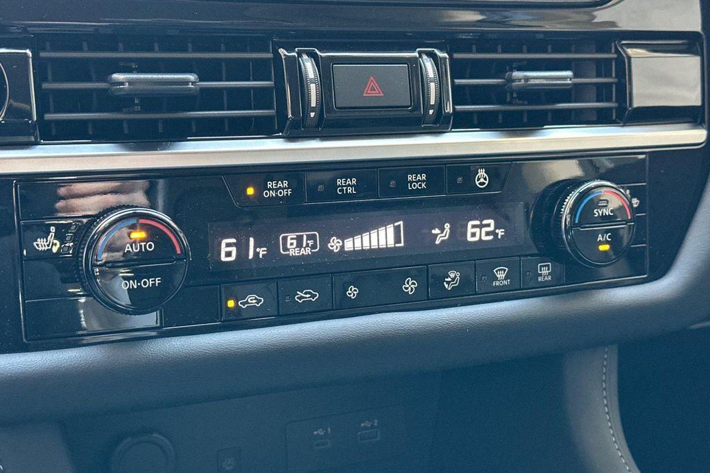 new 2025 Nissan Pathfinder car, priced at $37,444