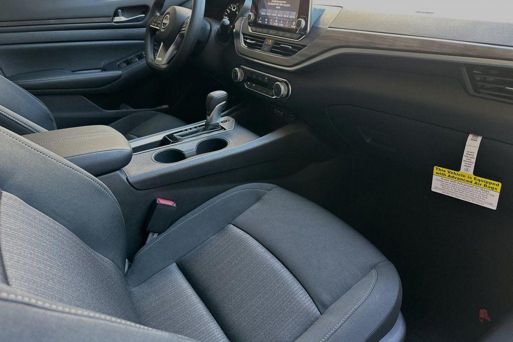 new 2025 Nissan Altima car, priced at $27,986