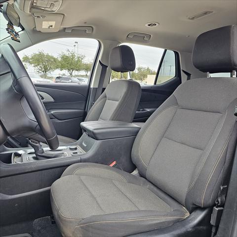 used 2021 Chevrolet Traverse car, priced at $22,995